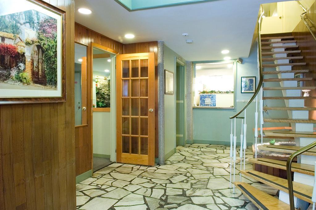 Hotel La Du Voyageur Montréal
